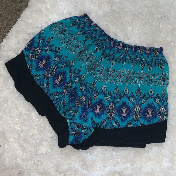 Shorts😍 - Picture 2 of 5